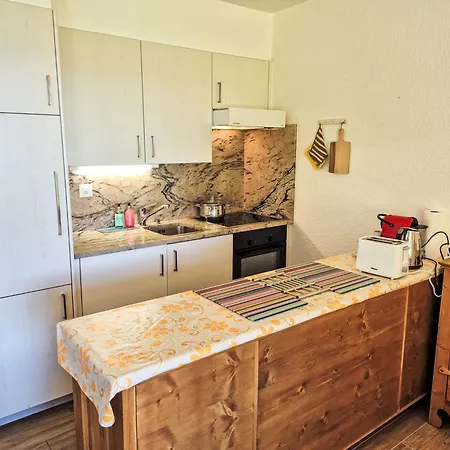 Appartamento Clair-azur B 35 By Interhome